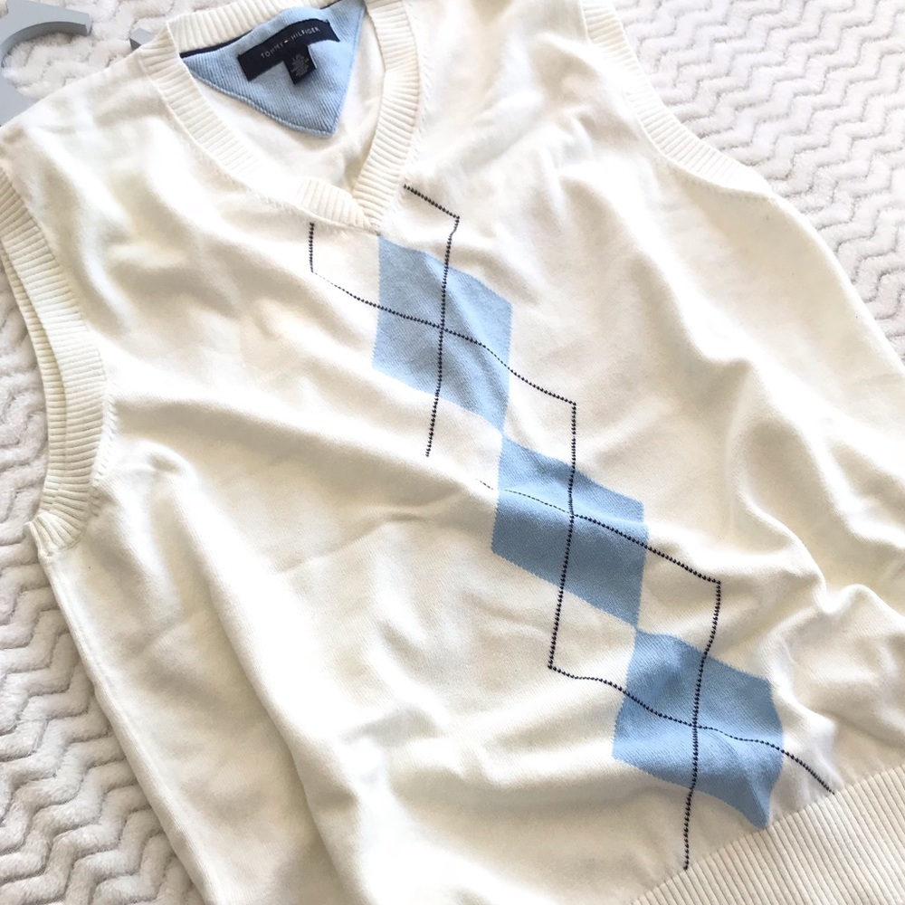 New Tommy Hilfiger Argyle Sweater Vest - Picture 2 of 5